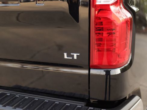 Used 2022 Chevrolet Silverado 1500 LT image 33