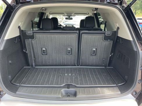 Used 2022 Nissan Pathfinder SL w/ Cargo Package FWD image 8