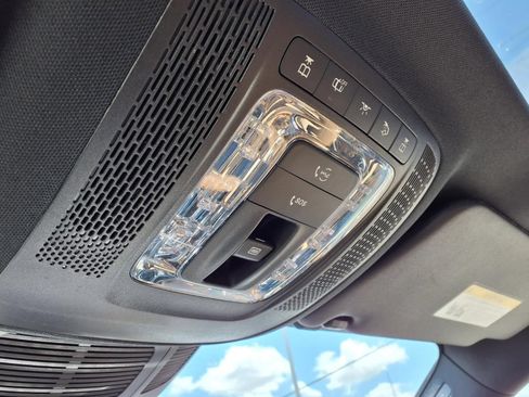 Used 2024 Mercedes-Benz GLE 350 4MATIC image 24