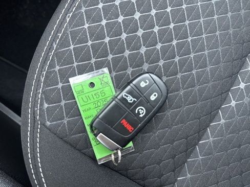 Used 2025 Dodge Durango R/T image 13