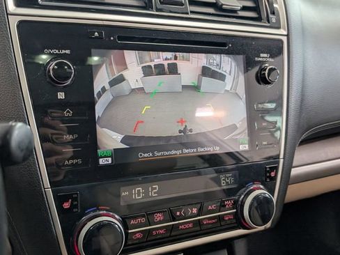 Used 2018 Subaru Outback 2.5i Limited image 18