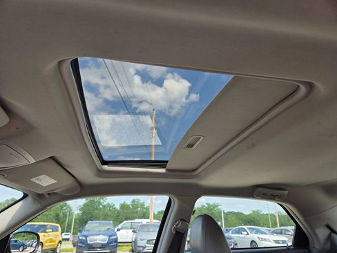 Used 2007 Chrysler 300 Touring w/ Comfort/Convenience Group RWD image 14