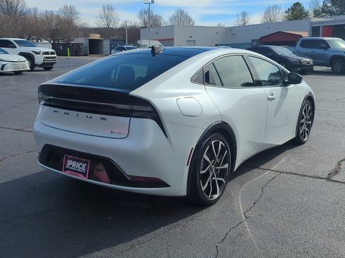 Used 2025 Toyota Prius Plug-In Hybrid w/ Limited Premium Package FWD image 5