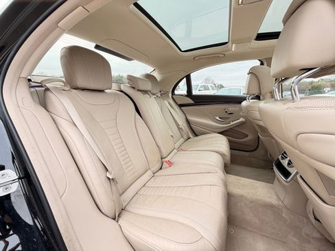 Used 2020 Mercedes-Benz S 560 4MATIC Sedan image 38