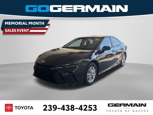 Used 2026 Toyota Camry LE w/ Convenience Package FWD image 1