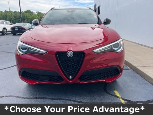 Used 2022 Alfa Romeo Stelvio Veloce image 9
