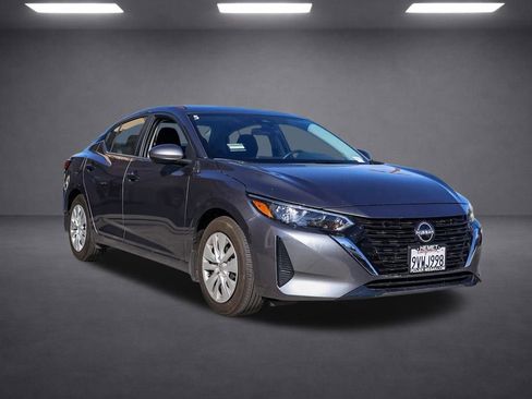 Used 2025 Nissan Sentra S image 2