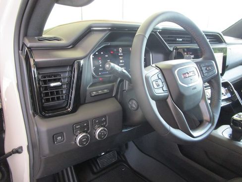 New 2026 GMC Sierra 1500 AT4 w/ AT4 Premium Package AWD/4WD image 36