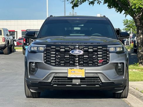 Certified 2026 Ford Explorer ST w/ Sun And Sound Package AWD/4WD image 10