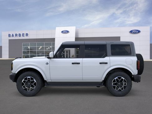 New 2026 Ford Bronco Outer Banks AWD/4WD image 3