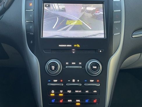 Used 2019 Lincoln MKC Reserve image 21