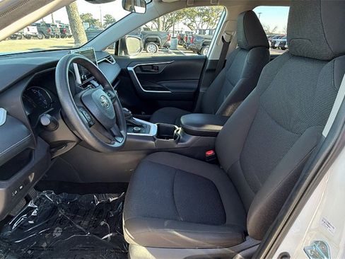 Used 2025 Toyota RAV4 LE image 16