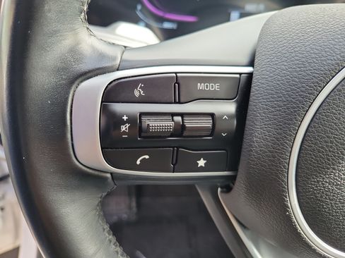 Used 2025 Kia Sportage EX w/ Premium Package FWD image 28