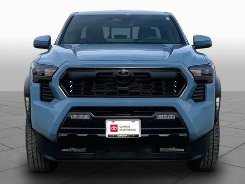 Certified 2026 Toyota Tacoma TRD Off-Road w/ TRD Off Road Upgrade Package AWD/4WD image 4