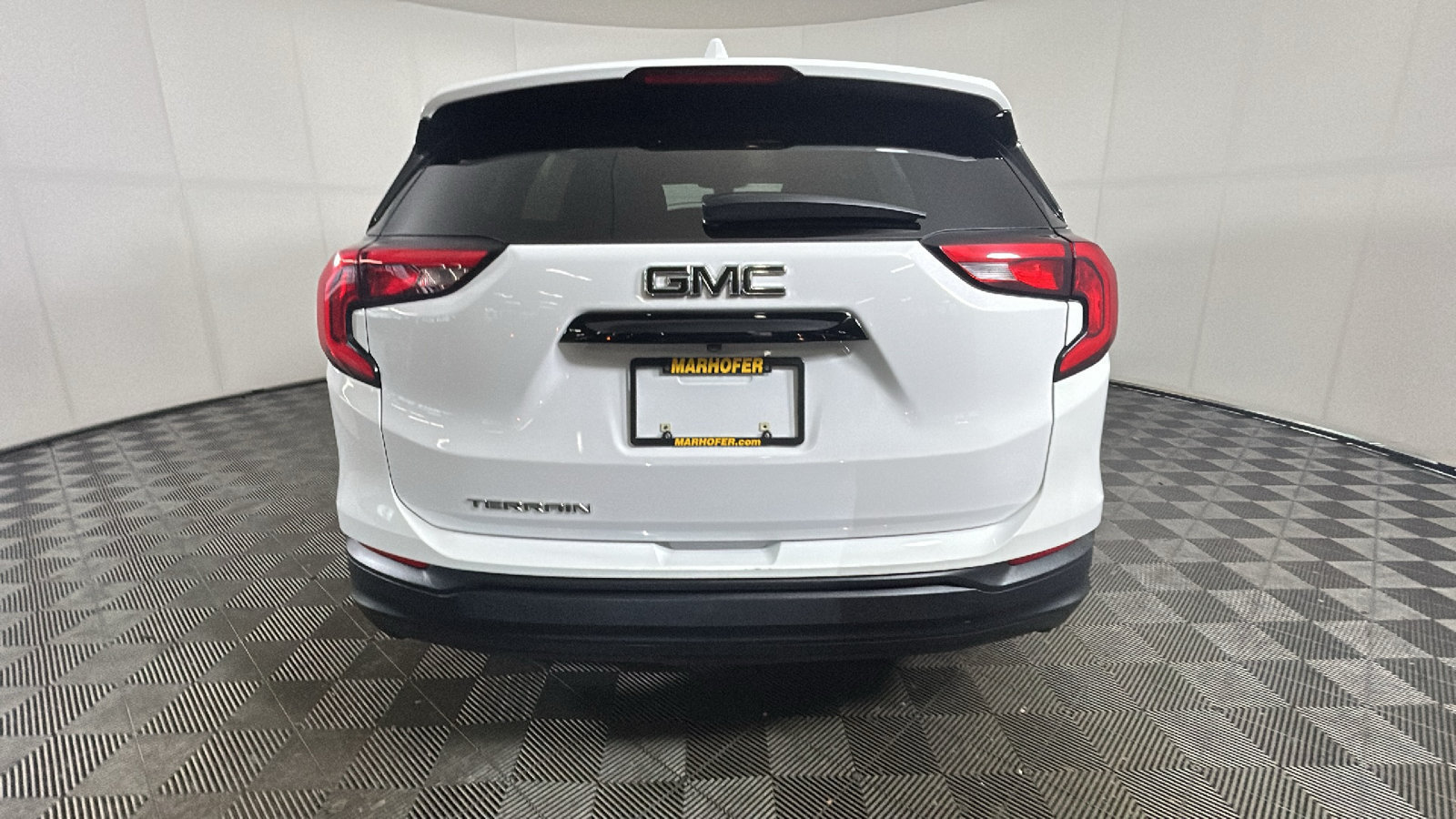 Used 2020 GMC Terrain SLE FWD image 4
