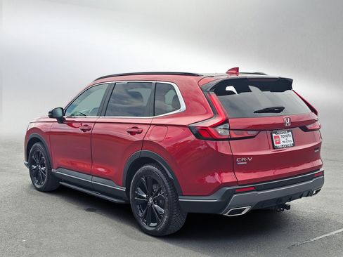 Used 2023 Honda CR-V Sport Touring image 3