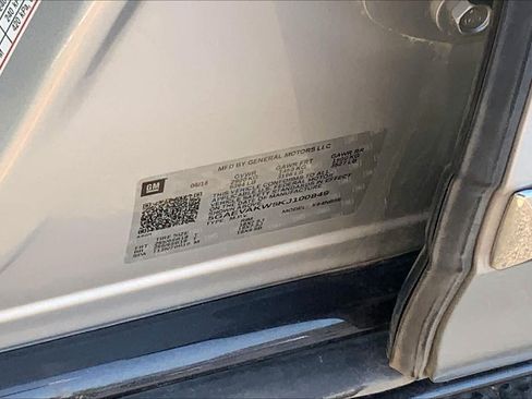 Used 2019 Buick Enclave Essence w/ Trailering Package, 5000 lbs. AWD/4WD image 34