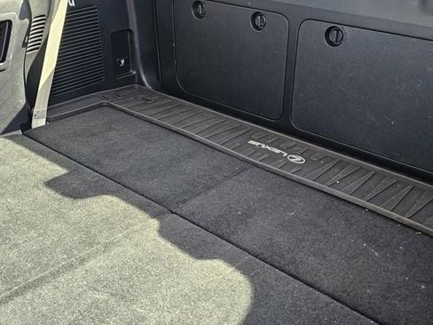 Used 2023 Lexus GX 460 Luxury image 7