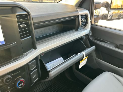 New 2026 Ford F450 XL w/ XL Chrome Package image 44