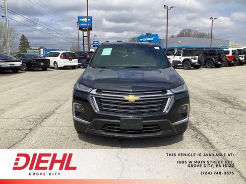 Used 2023 Chevrolet Traverse LT AWD/4WD image 2
