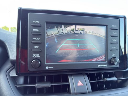 Used 2022 Toyota RAV4 XLE w/ Convenience Package AWD/4WD image 19