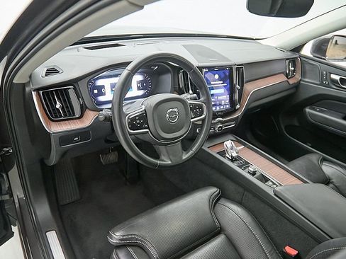 Certified 2023 Volvo XC60 B6 Ultimate AWD/4WD image 12