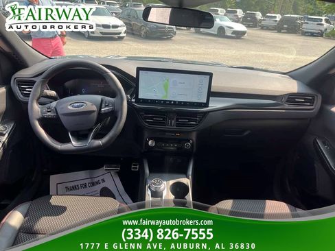Used 2024 Ford Escape ST-Line w/ Tech Pack #1 AWD/4WD image 14