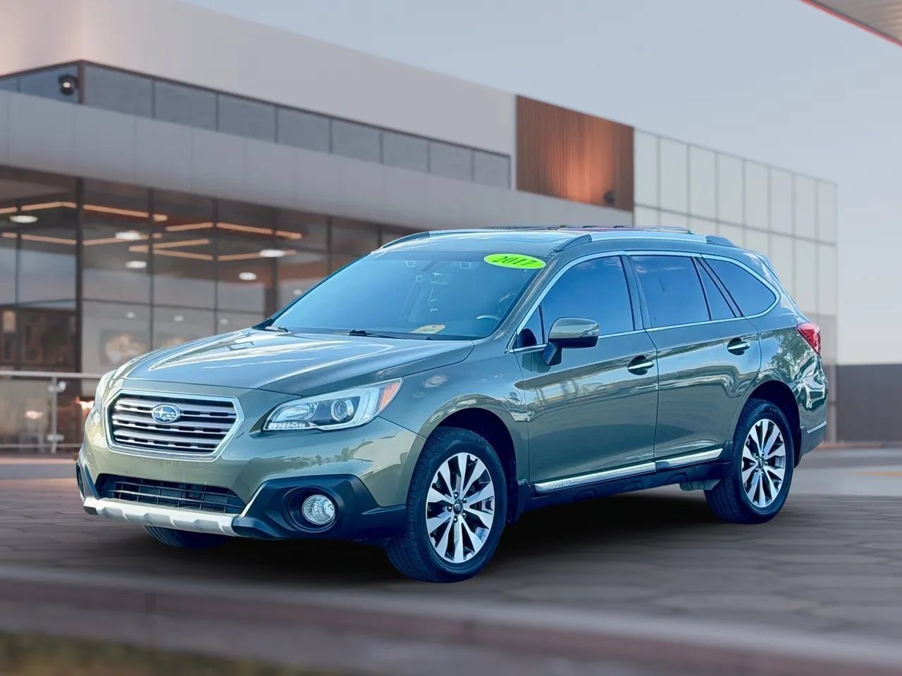Used 2017 Subaru Outback 3.6R Touring AWD/4WD image 6