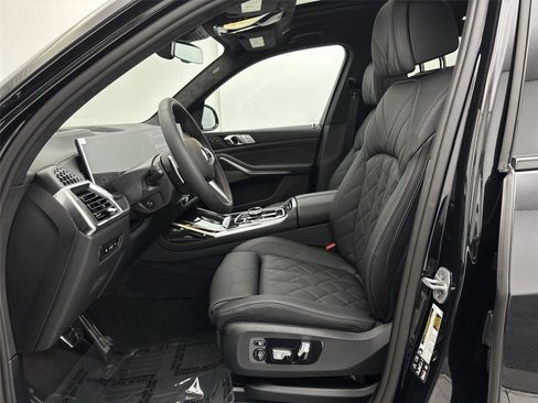 New 2026 BMW X7 xDrive40i AWD/4WD image 25