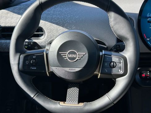 Used 2025 MINI Cooper S image 18