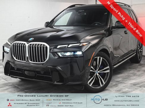 Used 2023 BMW X7 xDrive40i w/ M Sport Package image 1