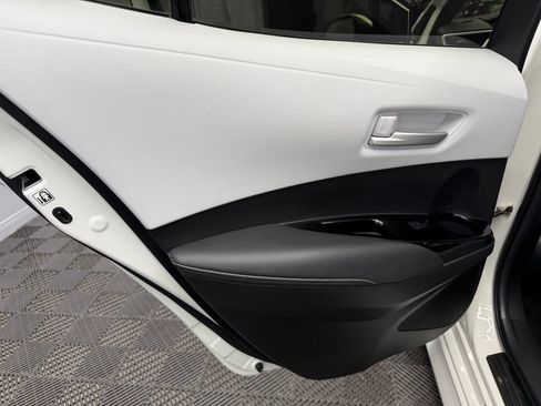 Used 2019 Toyota Corolla XSE FWD image 40