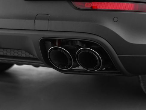Certified 2026 Porsche Cayenne Coupe AWD/4WD image 15