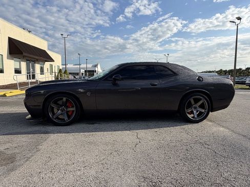 Used 2023 Dodge Challenger SRT Hellcat w/ Driver Convenience Group RWD image 8