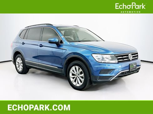 Used 2018 Volkswagen Tiguan SE AWD/4WD image 1