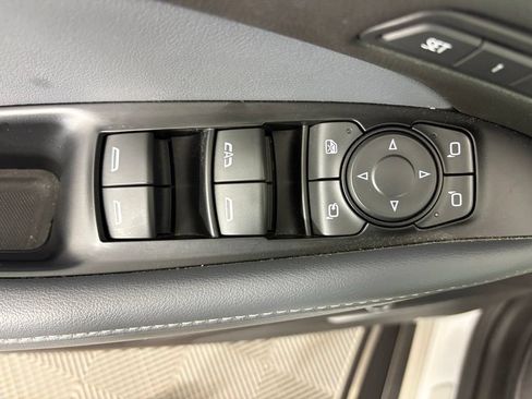 Used 2022 Buick Enclave Premium FWD image 19
