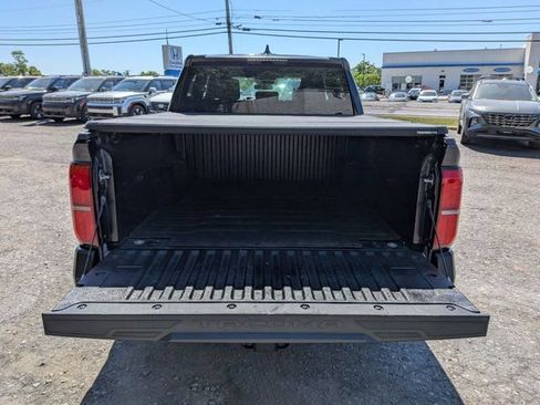 Certified 2024 Toyota Tacoma SR AWD/4WD image 5