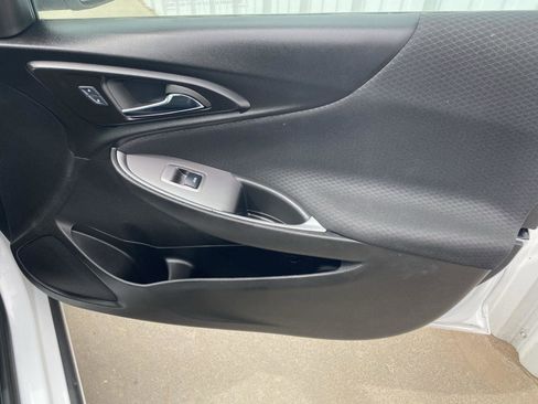 Used 2024 Chevrolet Malibu LT w/ Sport Edition image 18