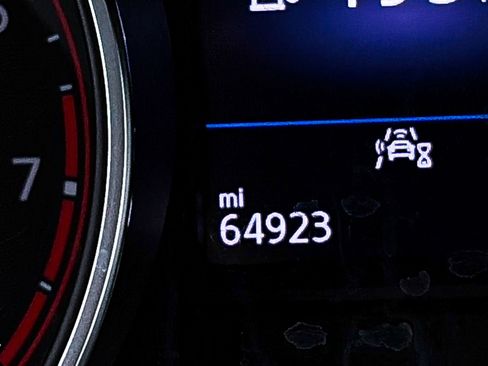 Used 2020 Volkswagen Tiguan SE w/ Panoramic Sunroof Package AWD/4WD image 33