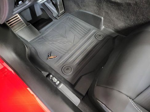 Used 2024 Chevrolet Corvette Stingray Premium Conv w/ Z51 Performance Package image 24