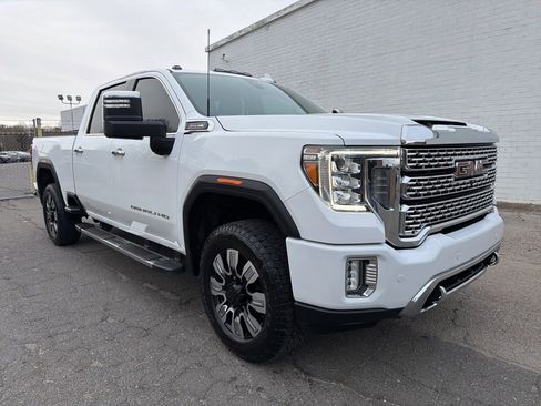 Used 2022 GMC Sierra 2500 Denali w/ Denali Ultimate Package image 8