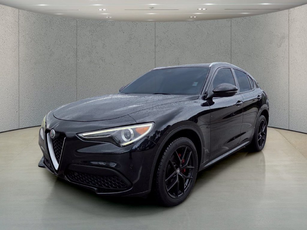 Used 2019 Alfa Romeo Stelvio Ti Lusso w/ Quick Order Package 22X Lusso AWD/4WD image 12