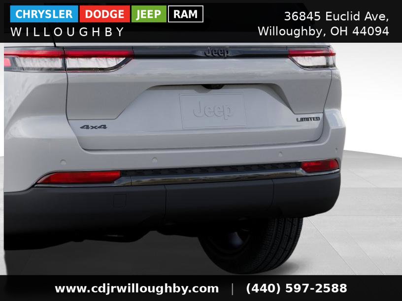 New 2025 Jeep Grand Cherokee Limited w/ Black Appearance Package AWD/4WD image 16