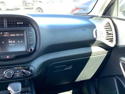 Used 2025 Kia Soul LX w/ LX Technology Package image 33