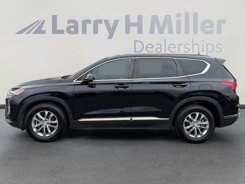 Used 2019 Hyundai Santa Fe SE FWD image 2