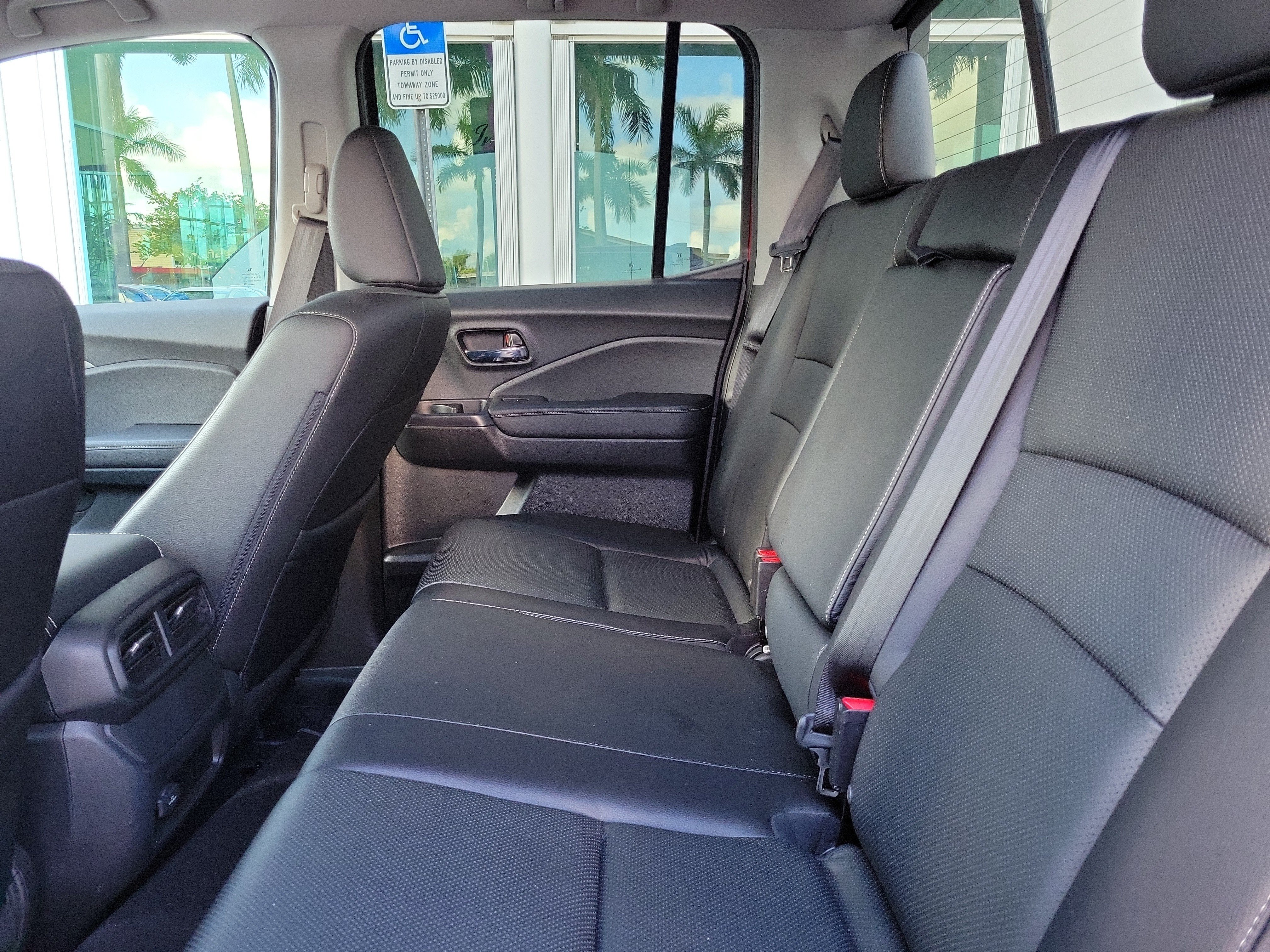 Certified 2025 Honda Ridgeline RTL image 8