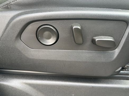 Used 2023 Chevrolet Tahoe LT image 21