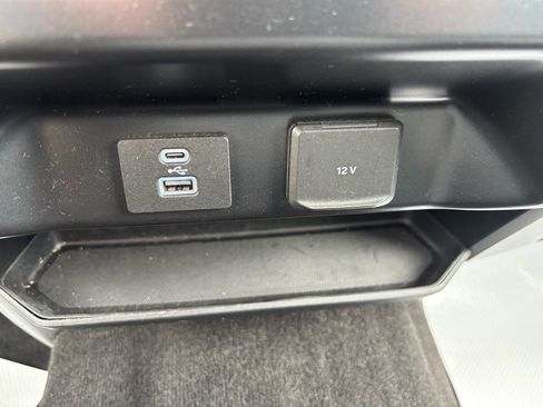 Used 2021 Ford F150 XLT image 35