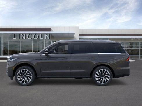 New 2025 Lincoln Navigator Black Label image 3