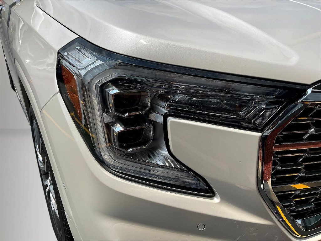 Used 2023 GMC Terrain Denali w/ Denali Premium Package AWD/4WD image 31